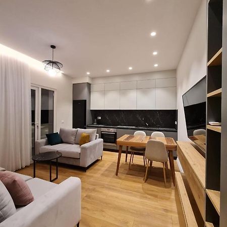 Adore - Modern Apartment Tiranë Eksteriør bilde