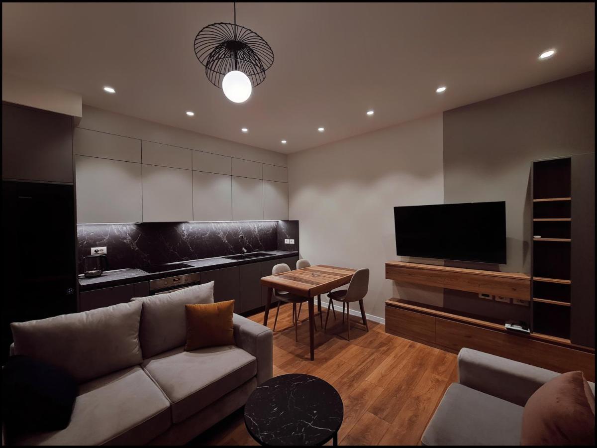 Adore - Modern Apartment Tiranë Eksteriør bilde