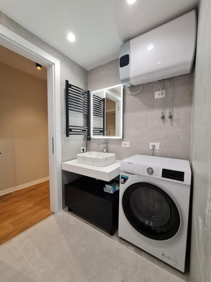 Adore - Modern Apartment Tiranë Eksteriør bilde