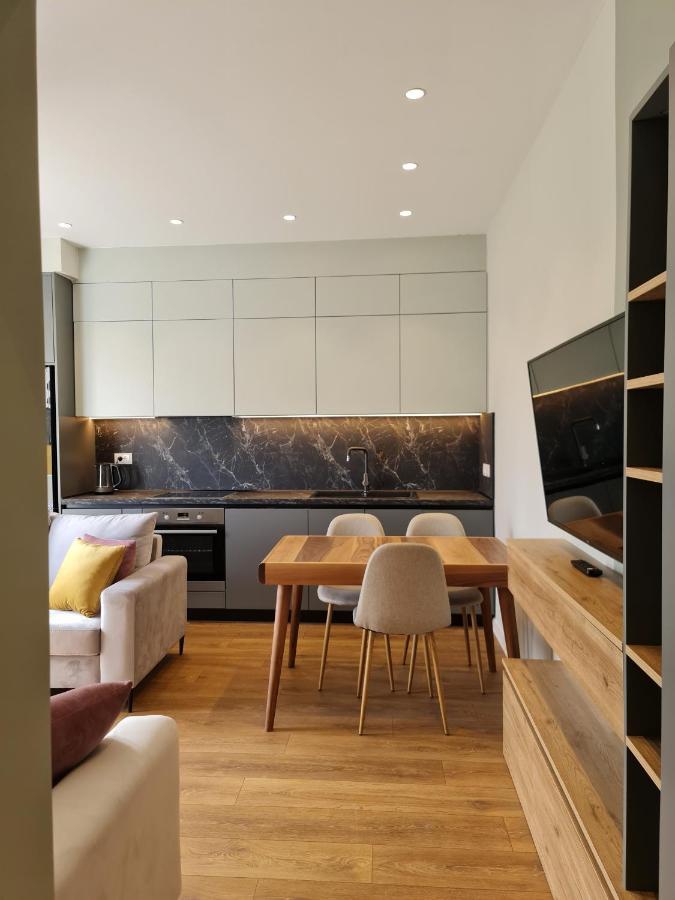 Adore - Modern Apartment Tiranë Eksteriør bilde