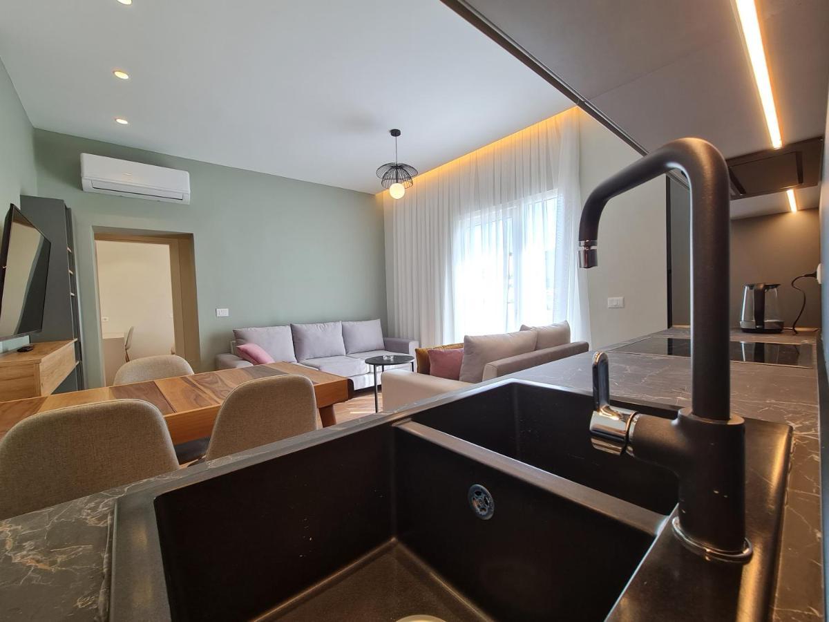 Adore - Modern Apartment Tiranë Eksteriør bilde