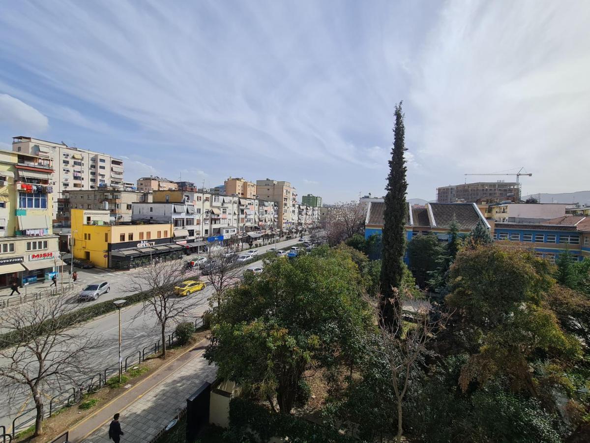 Adore - Modern Apartment Tiranë Eksteriør bilde