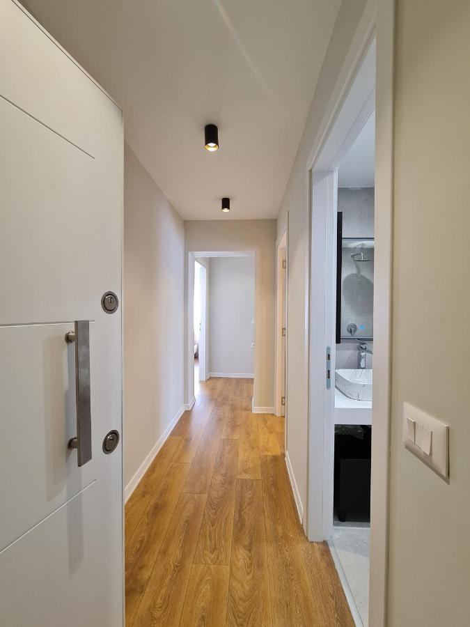 Adore - Modern Apartment Tiranë Eksteriør bilde