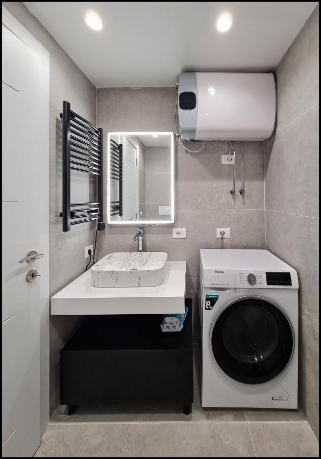 Adore - Modern Apartment Tiranë Eksteriør bilde