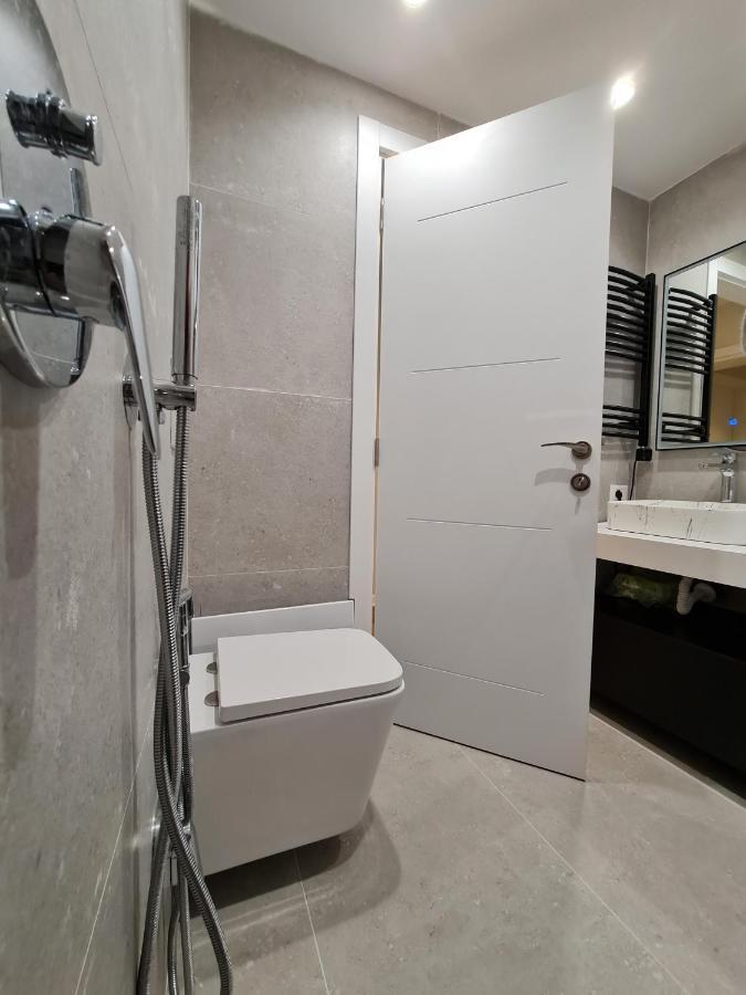 Adore - Modern Apartment Tiranë Eksteriør bilde