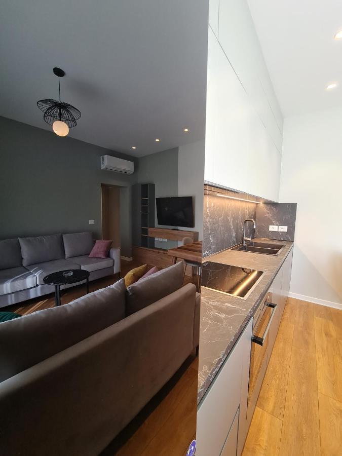 Adore - Modern Apartment Tiranë Eksteriør bilde
