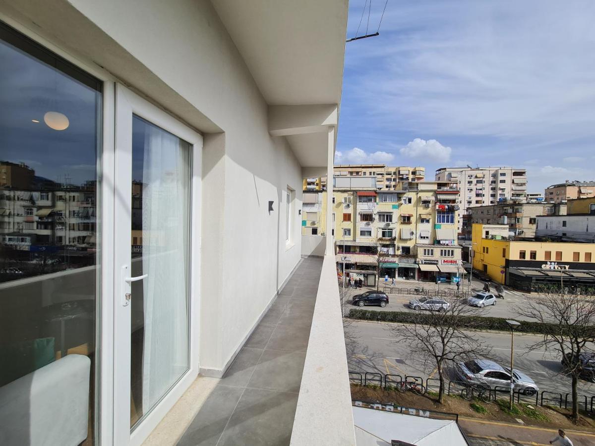 Adore - Modern Apartment Tiranë Eksteriør bilde