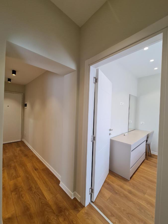 Adore - Modern Apartment Tiranë Eksteriør bilde